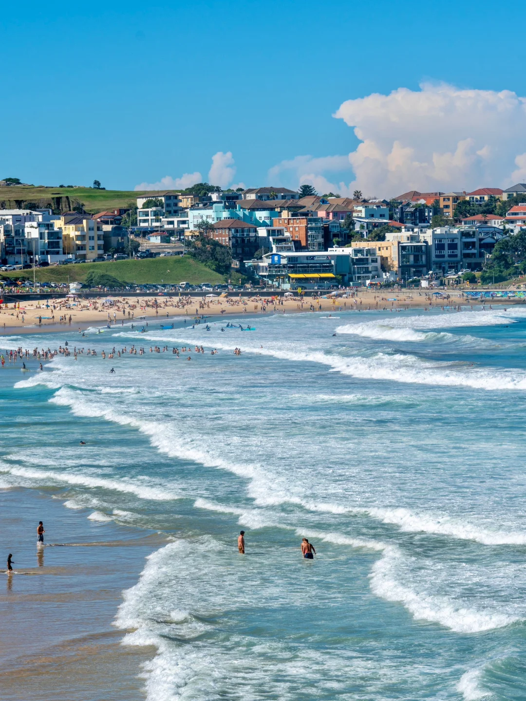 Walk the stunning 6km coastal path from Bondi to Coogee in just 2-3 hours, discovering hidden coves and breathtaking ocean views.